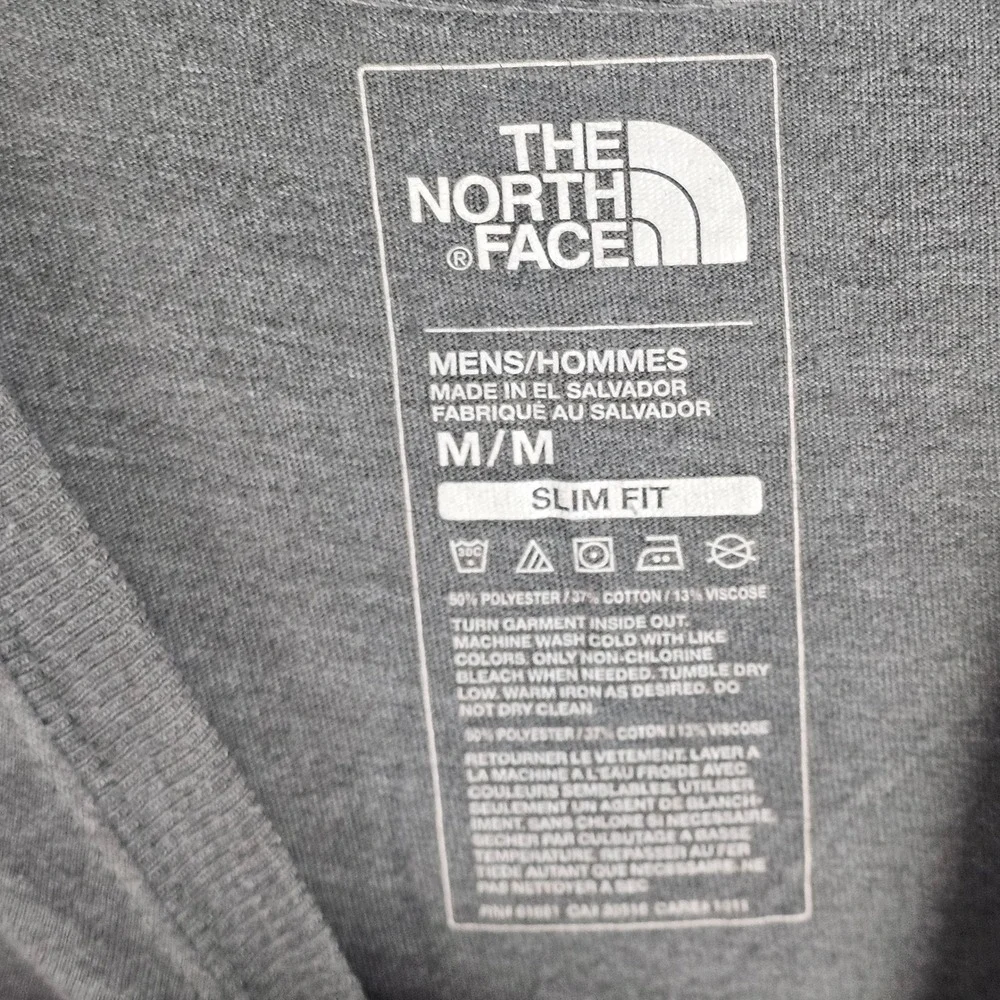The North Face T-Shirt Mens Medium Never Stop Exploring Slim Fit Graphic Tee